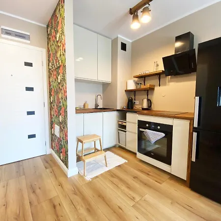 Cashmere Beige Przy Porcie Jachtowym * Колобжег